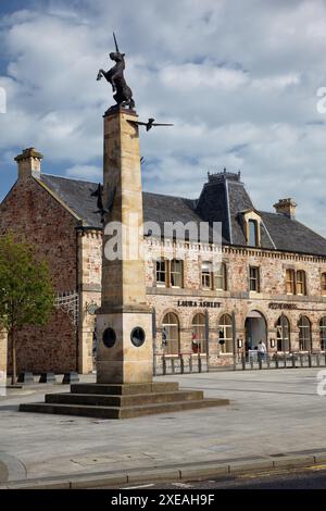 Falcon square with the high pillar adorned with a unicorn statue. Inverness. Scotland. UK Stock Photo