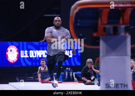 Minneapolis, Mn, USA. 25th June, 2024. DONNELL WHITTENBURG - Salto Gymnastics, from Baltimore, MD trains on the vault during Olympic Trials. (Credit Image: © Karen I. Hirsch/ZUMA Press Wire) EDITORIAL USAGE ONLY! Not for Commercial USAGE! Stock Photo