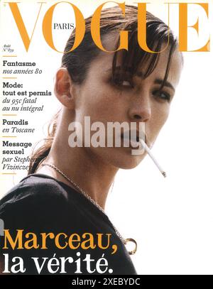 how much are vogue cigarettes in paris Vogue cigarettes hi-res stock photography and images