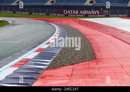 Spielberg, Autriche. 27th June, 2024. New gravel trap kerb for track limits during the Formula 1 Qatar Airways Austrian Grand Prix 2024, 11th round of the 2024 Formula One World Championship from June 28 to 30, 2024 on the Red Bull Ring, in Spielberg, Austria - Photo Xavi Bonilla/DPPI Credit: DPPI Media/Alamy Live News Stock Photo