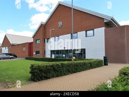 Main entrance to Thameside prison in southeast London, UK. Catagory B mens prison run by Serco. Stock Photo