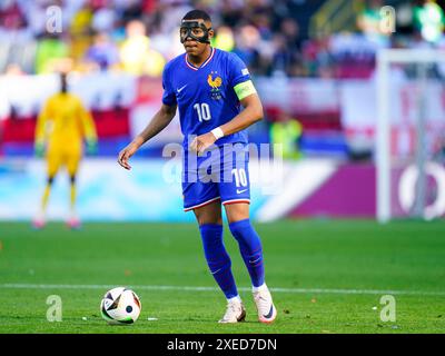 Dortmund, Germany. 25th June, 2024. Kylian Mbappe of France during the UEFA Euro 2024 match between France and Poland, Group D, date 3, played at BVB Stadium on June 25, 2024 in Dortmund, Germany. (Photo by Sergio Ruiz/PRESSINPHOTO) Credit: PRESSINPHOTO SPORTS AGENCY/Alamy Live News Stock Photo