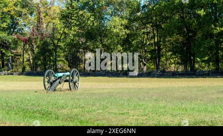 A memorial remembering the brave veterans if the American Civil War. Cannons were a major defensive weapon. Stock Photo