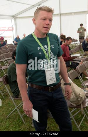 Goundswell The Regenerative Agricultural Festival. Jacob Sykes from Fosse Meadows free range chicken farm. Lannock Manor Farm, Hitchin, Hertfordshire 2024 2020s UK HOMER SYKES Stock Photo