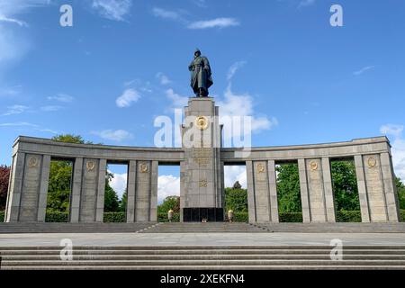 Soviet War Memorial in Berlin Tiergarten, Germany Stock Photo