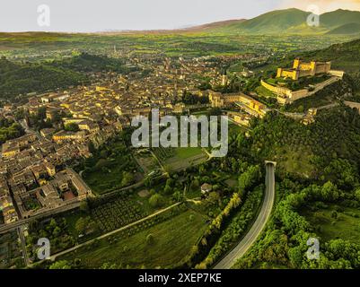 Aerial view of the medieval city of Spoleto with the Rocca Albornoziana, the Duomo and the historic buildings. Spoleto, province of Perugia, Umbria Stock Photo