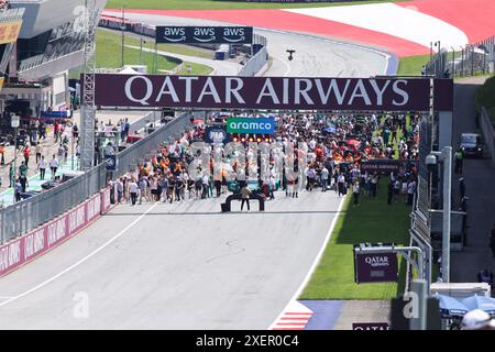 Spielberg, Austria. 29th June, 2024. Grid, Sprint Rennen, AUT, Oesterreich, Formel 1 Weltmeisterschaft, Austrian Grand Prix, 29.06.2024  Foto: Eibner-Pressefoto/Annika Graf Credit: Eibner-Pressefoto/Alamy Live News Stock Photo