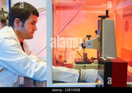 Electronic comparator dual probe. Calibrations service. Dimensional ...