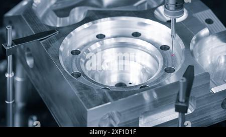 Quality control on milling CNC machine, coordinate measuring machine, Quality control machine Control on milling CNC machine, coordinate measuring mac Stock Photo