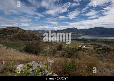 Kelowna CAN, Kanada / Canada, Urlaubseindruecke und Sehenswuerdigkeiten, Hope, 30.06.2024. Der Okanagan Lake zwischen bei Kelowna auf dem Weg nach Hope. CAN, Kanada / Canada, Urlaubseindruecke und Sehenswuerdigkeiten, Hope, 30.06.2024. *** Kelowna CAN, Canada Canada, Vacation impressions and places of interest, Hope, 30 06 2024 Okanagan Lake between Kelowna on the way to Hope CAN, Canada Canada, Vacation impressions and places of interest, Hope, 30 06 2024 Copyright: xEibner-Pressefoto/HeikexFeinerx EP HFR Stock Photo