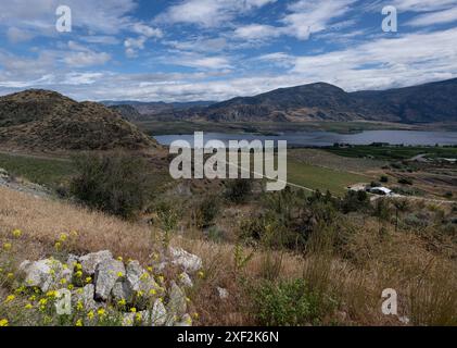 Kelowna CAN, Kanada / Canada, Urlaubseindruecke und Sehenswuerdigkeiten, Hope, 30.06.2024. Der Okanagan Lake zwischen bei Kelowna auf dem Weg nach Hope. CAN, Kanada / Canada, Urlaubseindruecke und Sehenswuerdigkeiten, Hope, 30.06.2024. *** Kelowna CAN, Canada Canada, Vacation impressions and places of interest, Hope, 30 06 2024 Okanagan Lake between Kelowna on the way to Hope CAN, Canada Canada, Vacation impressions and places of interest, Hope, 30 06 2024 Copyright: xEibner-Pressefoto/HeikexFeinerx EP HFR Stock Photo