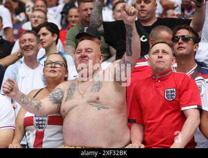 Gelsenkirchen, Germany. 30th June, 2024. England fans during the UEFA European Championships round of 16 match at Arena Aufschalke, Gelsenkirchen. Picture credit should read: Paul Terry/Sportimage Credit: Sportimage Ltd/Alamy Live News Stock Photo