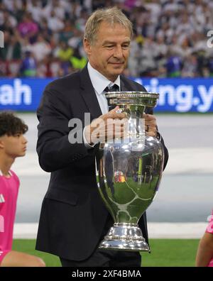 オランダ代表に大打撃…F・デ・ヨングが負傷でEURO2024欠場