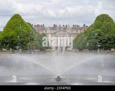 Richmond upon Thames, London, UK. 1st July, 2024. The worlds largest flower show, RHS Hampton Court Palace Garden Festival opens 2-7 July 2024. Credit: Malcolm Park/Alamy Live News Stock Photo