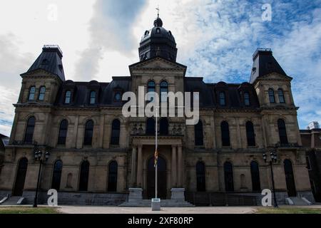 Legislative Assembly of New Brunswick on Queen Street in downtown Fredericton, New Brunswick, Canada Stock Photo