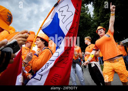 Munich, Germany. 02nd July, 2024.MUNICH - Dutch fans prior to the eighth final match at the European Championship of the Dutch national team against Romania. Credit: ANP/Alamy Live News Stock Photo