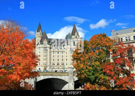 geography / travel, Canada, Ontario, Ottawa, Chateau Laurier and autumnal trees, ADDITIONAL-RIGHTS-CLEARANCE-INFO-NOT-AVAILABLE Stock Photo