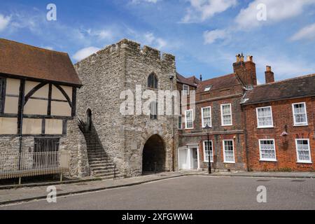 Southampton UK 27 June 2024 - Medieval gatehouse in old town Southampton. Historic West Gate defence tower and gateway Stock Photo