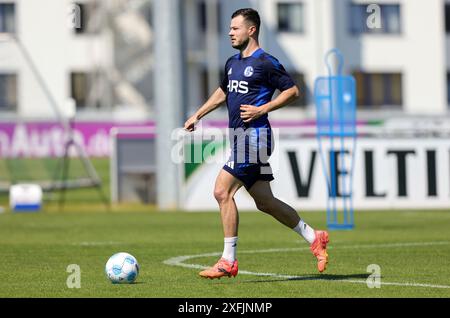 Gelsenkirchen, Deutschland. 26th June, 2024. firo : 26.06.2024, football, football, 2nd division, 2nd Bundesliga, season 2024/2025, FC Schalke 04, training, Adrian Gantenbein Credit: dpa/Alamy Live News Stock Photo