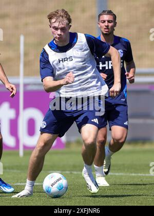 Gelsenkirchen, Deutschland. 26th June, 2024. firo : 26.06.2024, football, football, 2nd division, 2nd Bundesliga, season 2024/2025, FC Schalke 04, training, Peter Remmert Credit: dpa/Alamy Live News Stock Photo