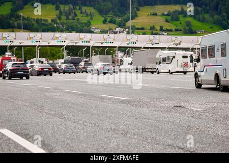 Brenner highway, Italy - 1 July 2024: Return journey traffic jam on the Brenner highway in Italy to the border with Austria at the toll station *** Rückreise Stau auf der Brennerautobahn in Italien zur Grenze an Österreich an der Mautstation Stock Photo