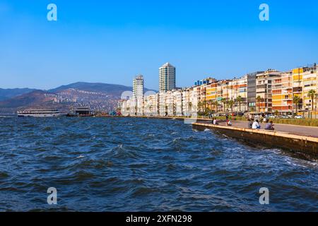 Izmir, Turkey - August 06, 2022: Embankment promenade in the Kordon public park in the centre of Izmir city in Turkey Stock Photo