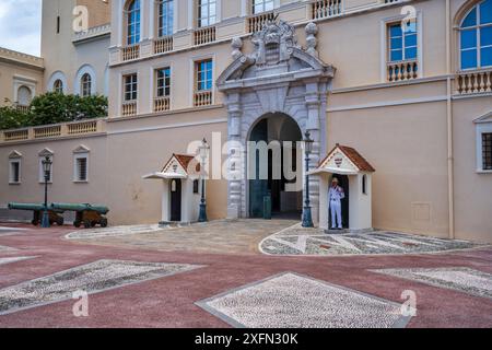 Le Palais Princier de Monaco on Place du Palais in Monaco-Ville, Le Rocher (The Rock) in Monaco on the French Riviera, Côte d'Azur Stock Photo