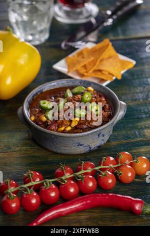 Chilli con carne with nachos Stock Photo