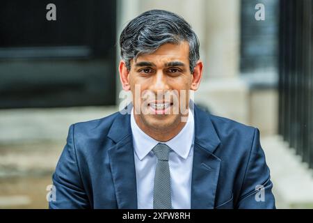 London, UK. 5th July, 2024. The Prime Minister, Rishi Sunak makes his final speech in downing Street before heading to see King Charles III to concede the election and depart as Prime Minister. Credit: Guy Bell/Alamy Live News Stock Photo