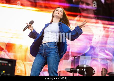 Sigrid performing at home in Norway on 3 July 2024 Stock Photo