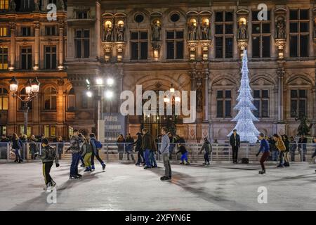 Ice skating rink in front of the Hotel de Ville, Paris, Ile de France, France Stock Photo