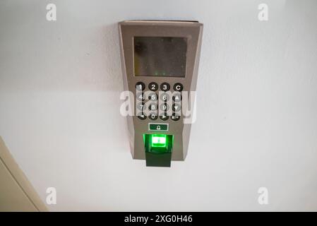 Cutting-edge Biometric Security: Finger Scan Machine Stock Photo