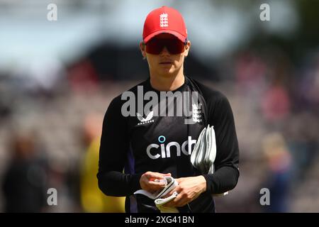 Wicketkeeper Amy Jones (40 England) during warm up prior to the the First Vitality T20 International game between England and New Zealand at the Utilita Bowl in Southampton, England. (Liam Asman/SPP) Credit: SPP Sport Press Photo. /Alamy Live News Stock Photo