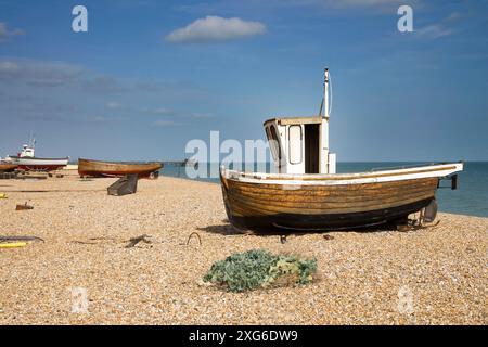 boats on the steep shingle beach at walmer , near deal on the kent coast Stock Photo