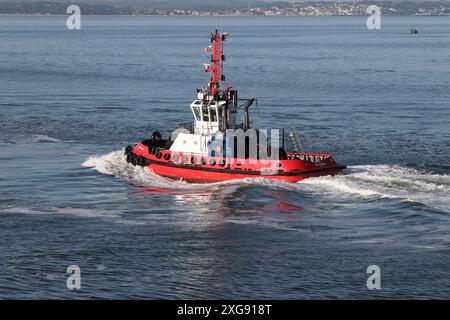 The Turkish built azimuth stern drive tug SCOTSMAN in The Solent Stock Photo