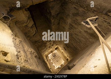 Landscapes of the Step Pyramid of Djoser and its interior Stock Photo ...