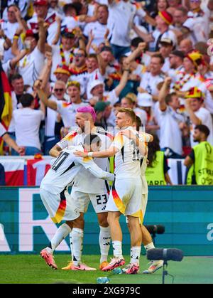 Fans celebrate Florian Wirtz, Nr. 17 DFB scores, shoots goal , Tor