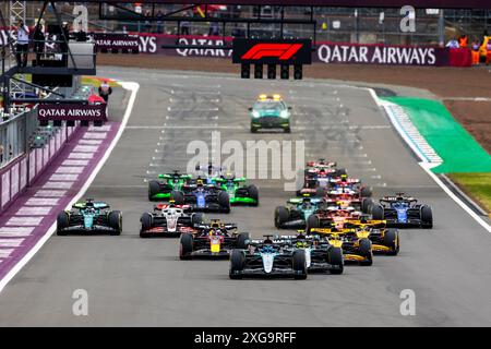 Silverstone, UK. 07th July, 2024. Start of the Race on day 4, Sunday july 7, 2024 of the formula 1 qatar airways british grand prix 2024, scheduled to take place at the silverstone circuit from July 5 to July 7, 2024. (Photo by Alessio De Marco/Sipa USA) Credit: Sipa USA/Alamy Live News Stock Photo