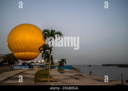 Balloon of Panama on  Cinta Costera (Coastal Beltway), a 7 km public recreation area that runs along Panama Bay, Panama City, Panama, Central America Stock Photo