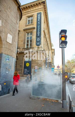 France, Paris, Quai de Conti, steam coming out of a district heating vent, New York atmosphere Stock Photo