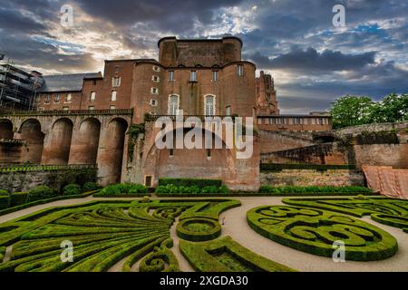 Episcopal city, around the Cathedral Sainte-Cecile, UNESCO World Heritage Site, Albi, Midi-Pyrenees, France, Europe Stock Photo