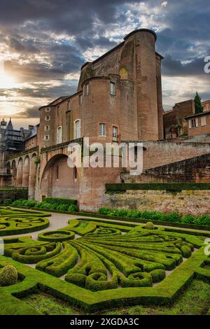 Episcopal city, around the Cathedral Sainte-Cecile, UNESCO World Heritage Site, Albi, Midi-Pyrenees, France, Europe Stock Photo