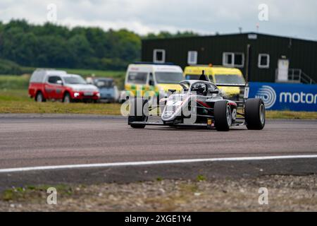 Andover, Hampshire - June 8th 2024: FIA Formula 4 Thruxton Qualifying Deagen FAIRCLOUGH Hitech Pulse-Eight Stock Photo