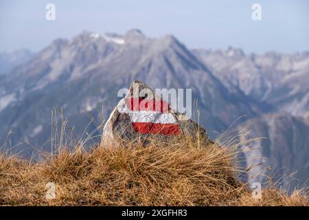 Red-white-red hiking trail markings on the Venet crossing, Oetztal Alps, Tyrol, Austria Stock Photo