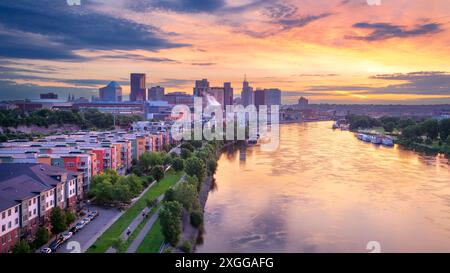 Saint Paul, Minnesota, USA. Aerial cityscape image of downtown St. Paul, Minnesota, USA with reflection of the skyline in Mississippi River at beautif Stock Photo