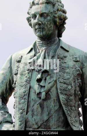 Denkmal/Statue: Kronprinz Friedrich, der spaetere Friedrich der Grosse, Rheinsberg, Brandenburg (nur fuer redaktionelle Verwendung. Keine Werbung. Ref Stock Photo