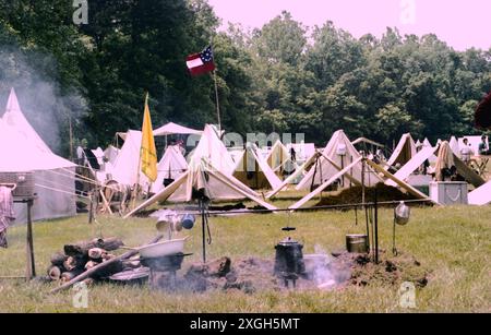 The Confederate Army camping during the American Civil War. Historical reenactment in Maryland, U.S.A., 1982. Stock Photo