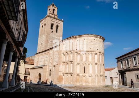 Church of Santa Maria la Mayor, Mudejar style, late 12th century, Arevalo, Avila province, Spain Stock Photo