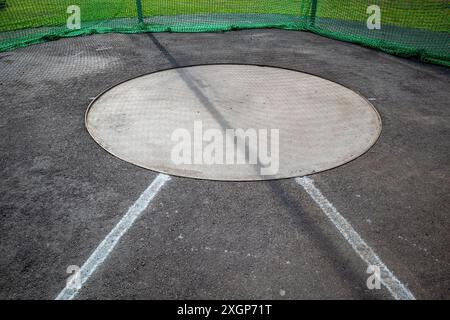 empty discus and hammer throwing ring outdoors Stock Photo - Alamy