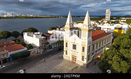 view of the Sao Francisco River juazeiro, bahia, brazil - july 6, 2024: view of the Basilica of Our Lady of Sorrows in the city of Juazeiro JUAZEIRO BAHIA BRAZIL Copyright: xJoaxSouzax 060724JOA003 Stock Photo